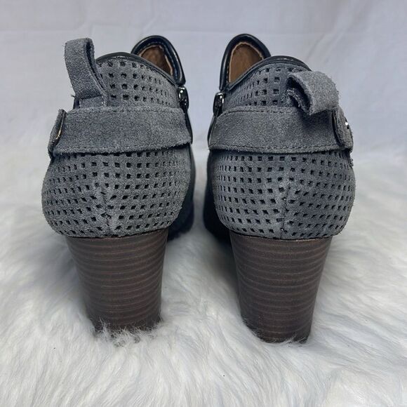 Franco Sarto Dale 2 NWOT Charcoal Perforated Suede Heeled Booties Sz 9.5 - Picture 3 of 6